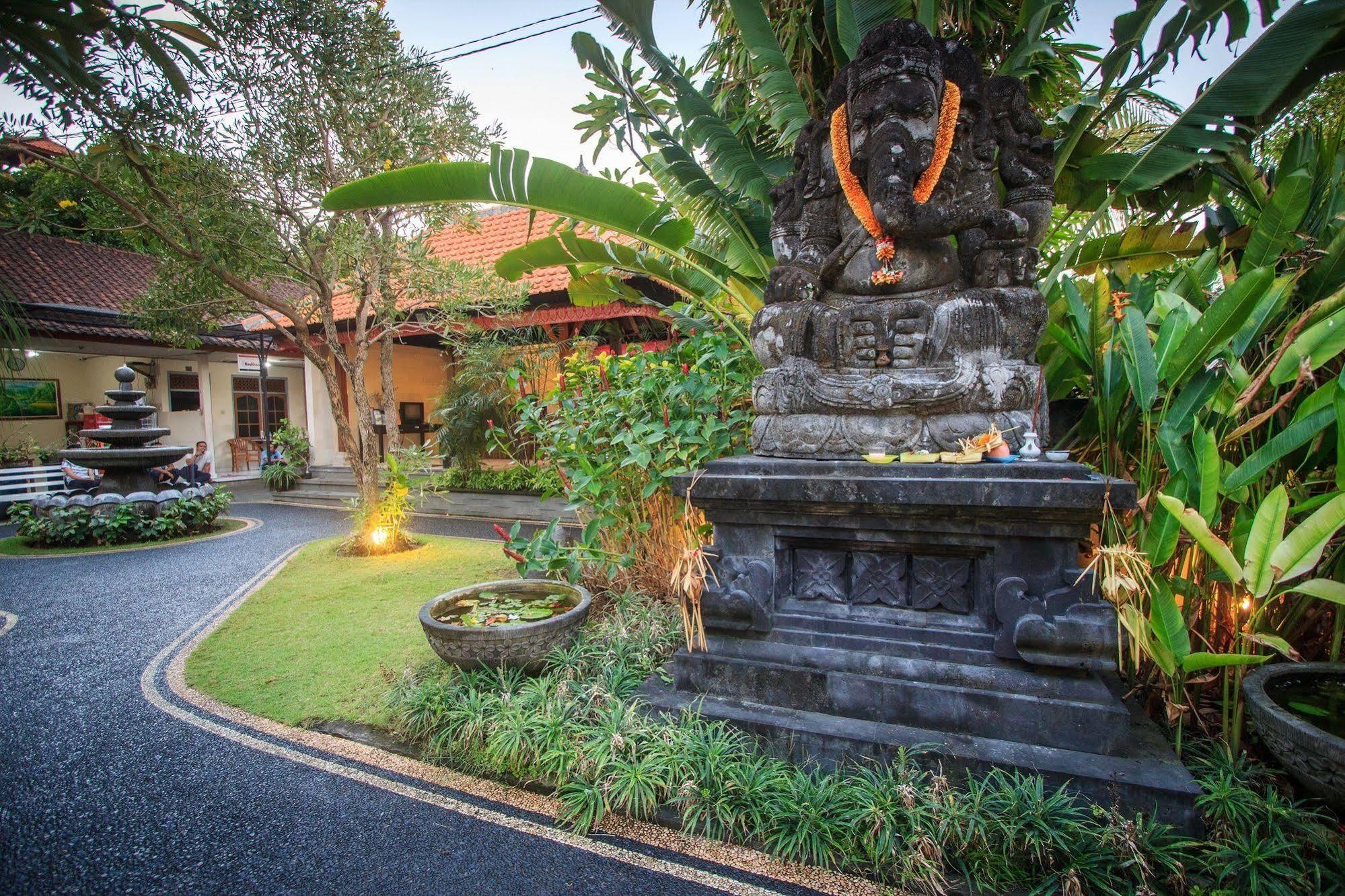 Pondok Anyar Hotel Kuta  Luaran gambar